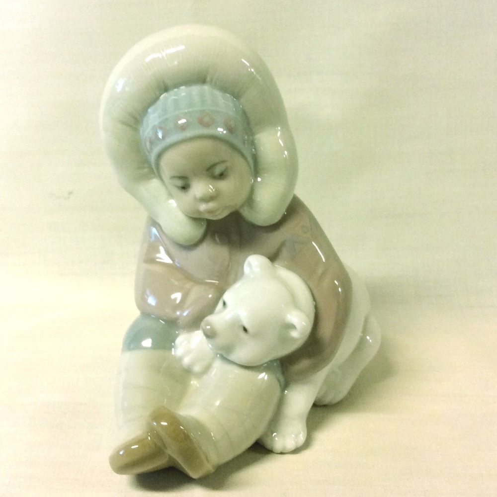 Lladro Figurine #1195 - "Eskimo Playing With Bear"